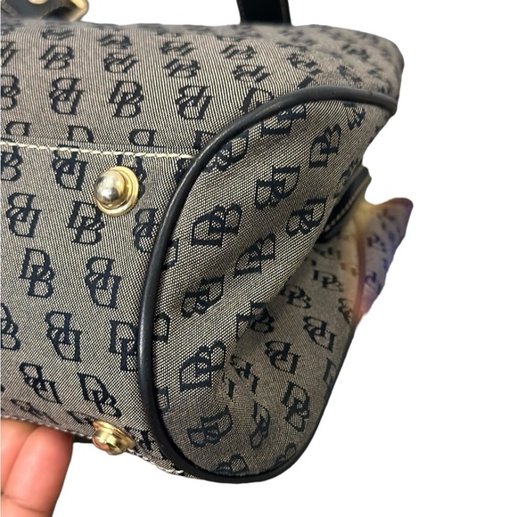 Dooney & Bourke Canvas bag with Leather Handle and Trim - Picture 2 of 16